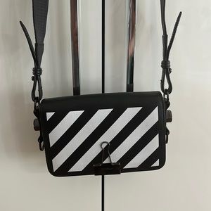 Authentic off-white crossbody bag